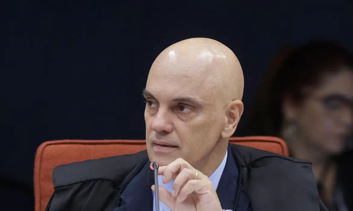 Moraes diz que IA é anabolizante para desinformação eleitoral e que só sobra cassação por uso indevido