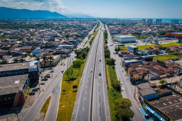 Governo de SP vistoria obras de infraestrutura e saneamento na Baixada Santista; investimentos somam cerca de R$ 880 milhões