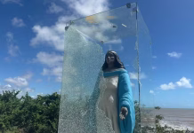 Mulher suspeita de vandalizar estátua de Iemanjá é identificada em João Pessoa